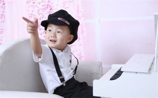 袁姓男孩子取名